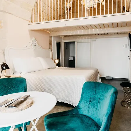 Konukevi Le Contrade Chiasso Cafaro Monopoli