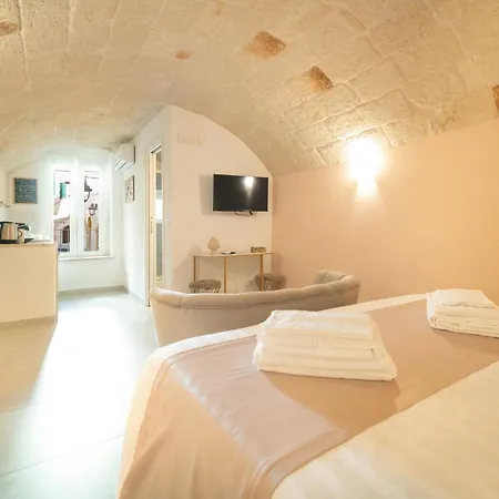 Le Contrade Chiasso Cafaro 招待所 3*