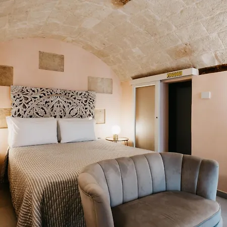 Πανσιόν Le Contrade Chiasso Cafaro 4*