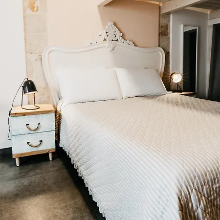 Le Contrade Chiasso Cafaro Πανσιόν