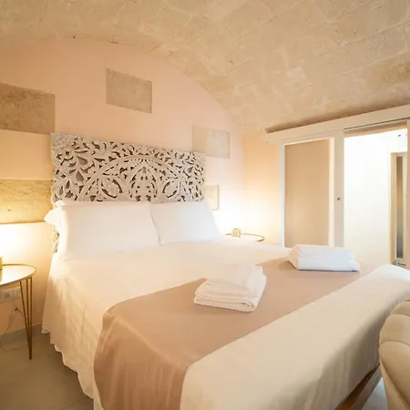 Le Contrade Chiasso Cafaro Affittacamere Monopoli