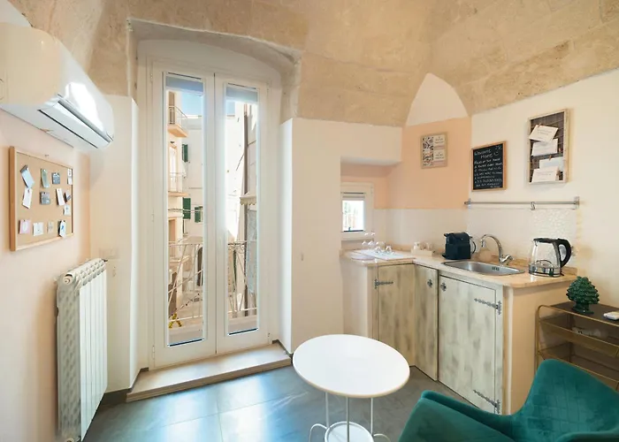Affittacamere Le Contrade Chiasso Cafaro 4*